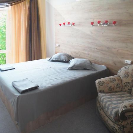 Hotel David Samtredia Eksteriør bilde