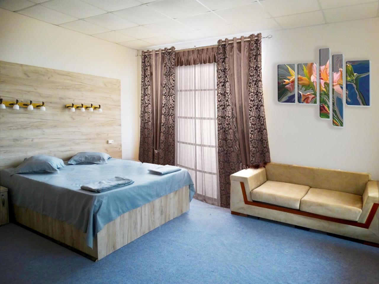 Hotel David Samtredia Eksteriør bilde